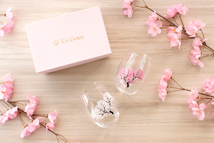 丸モ高木陶器の冷感桜 フリーグラスペアセットを贈る