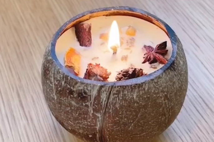 KOSMUのココナッツ アロマキャンドルを贈る | カジュアルギフトの