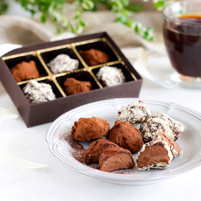 【〇】「送料無料」 エリプス ５０粒入ボトル ６本セット！ BeBeBe chocolatierのコンフィズリー エリス トリュフ | カジュアル