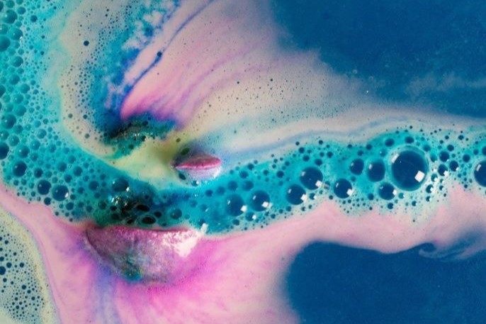 LUSHのハッピーバスデイギフトを贈る | カジュアルギフトのgiftee