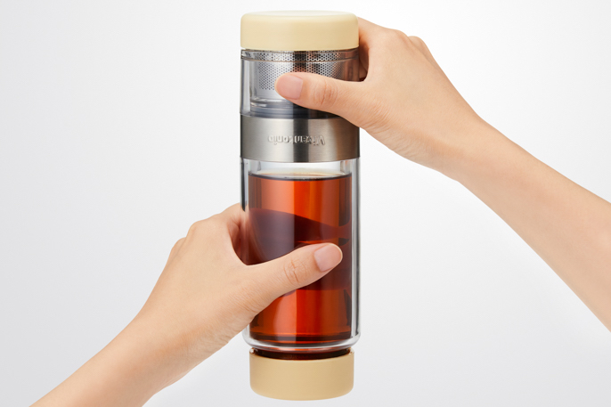 have a GOOD TEAの国産紅茶1缶とティーボトルのセットを贈る