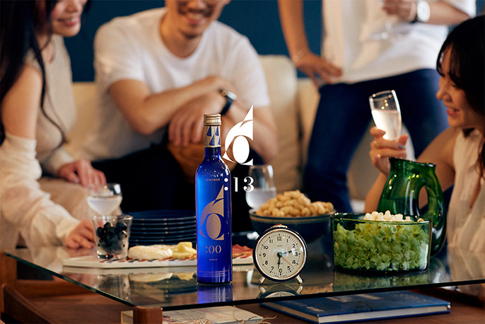 四次元への招待　NIGHT GALLERY コレクターズエディション HINEMOSのドライスパークリング日本酒 ROKUJI(PM6:00)を贈る